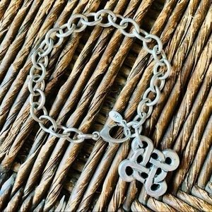 ✨Silver Chainlink Celtic Drop Charm Bracelet 💚